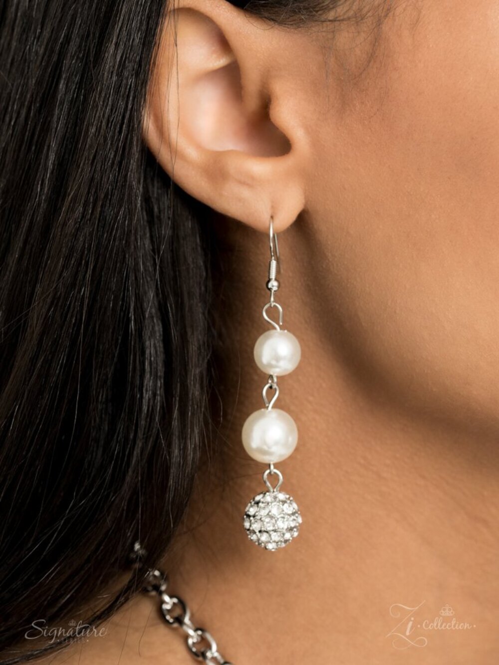 Paparazzi Timeless White Statement Necklace and Earrings Set (ZI004) - Picture 4 of 6